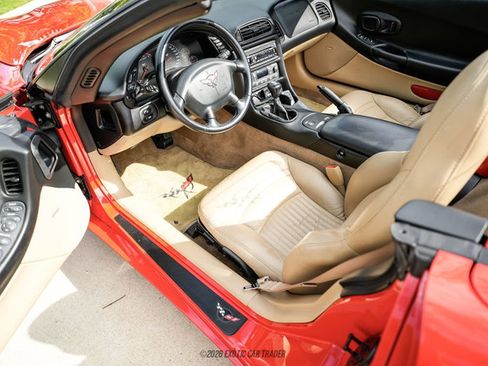 Used 2002 Chevrolet Corvette Convertible w/ Preferred Equipment Group2 RWD image 35