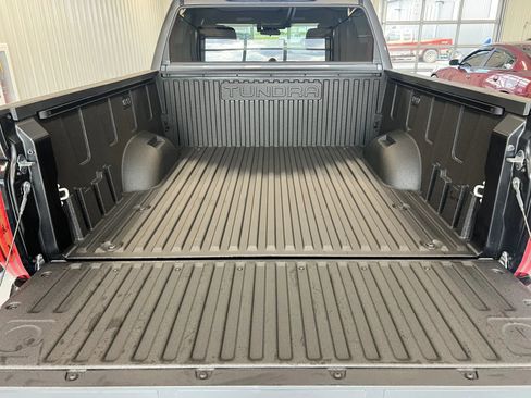 Used 2025 Toyota Tundra SR5 AWD/4WD image 19