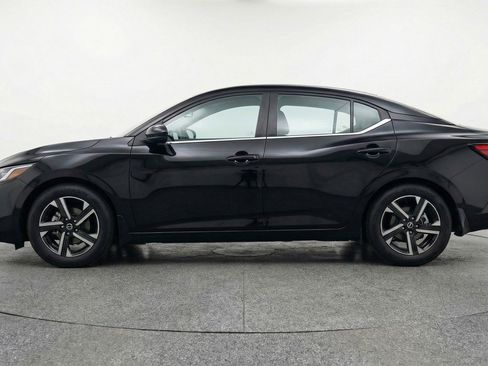 Used 2025 Nissan Sentra SV FWD image 5