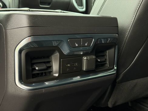 Used 2021 GMC Sierra 1500 Denali w/ Denali Ultimate Package AWD/4WD image 26