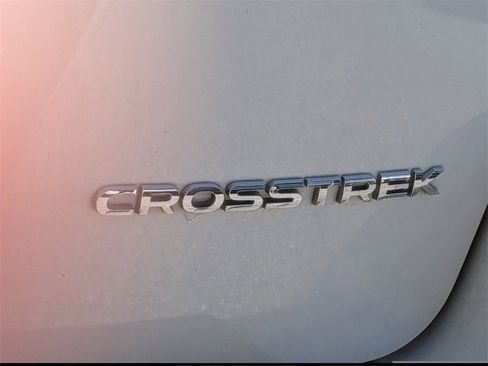 Used 2023 Subaru Crosstrek 2.0i Premium image 11