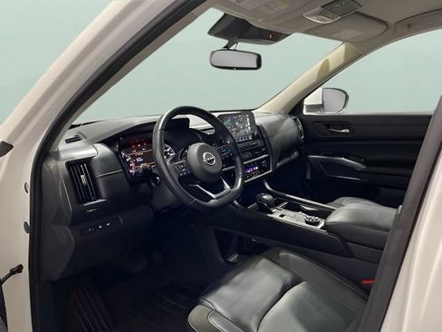 Certified 2022 Nissan Pathfinder SL AWD/4WD image 12