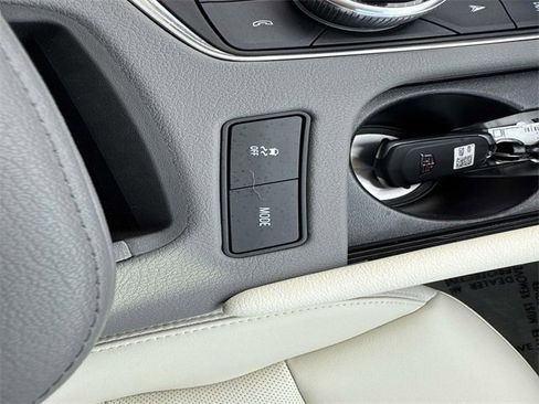 Used 2024 Cadillac XT6 Premium Luxury w/ Technology Package image 24