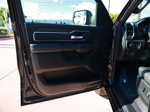 New 2026 RAM 1500 4x4 Crew Cab image 11