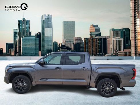 Used 2023 Toyota Tundra Platinum AWD/4WD image 2