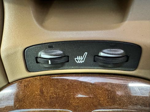 Used 2008 Lexus SC 430 Convertible RWD image 31