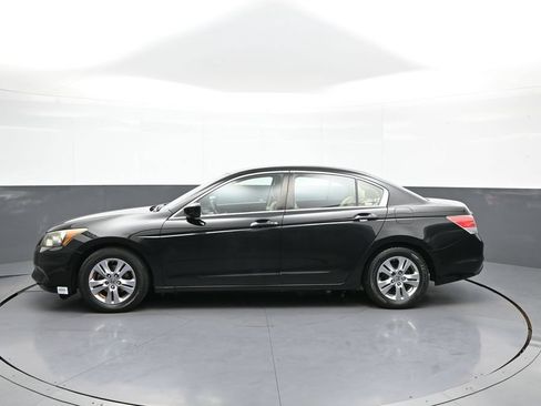 Used 2012 Honda Accord LX image 9