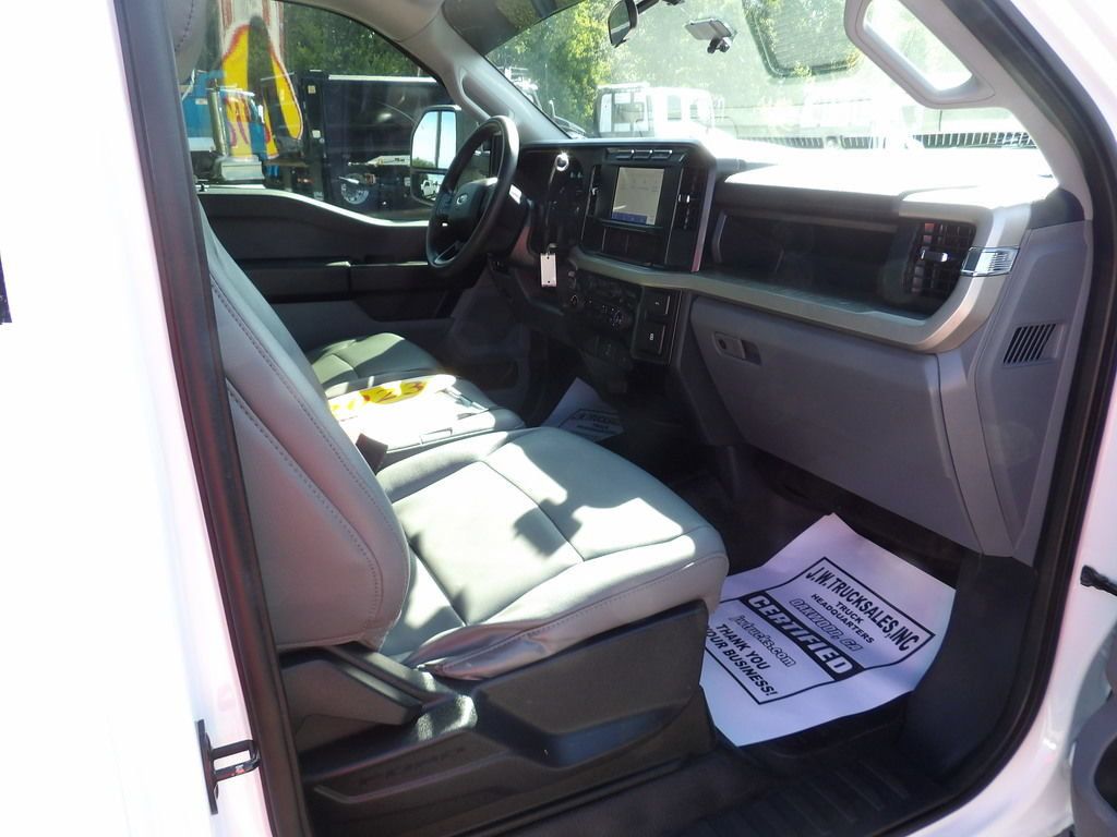 Used 2023 Ford F250 XL RWD image 29