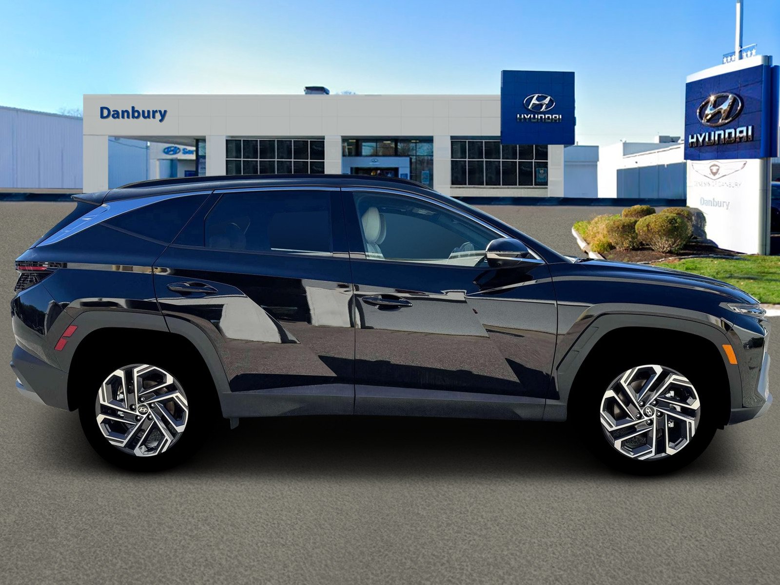 New 2026 Hyundai Tucson Limited AWD/4WD image 9