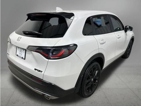 Certified 2023 Honda HR-V Sport image 6