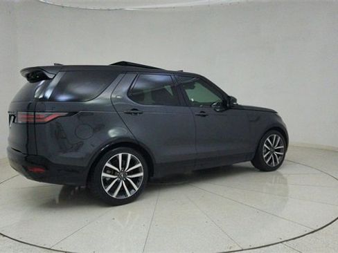 Used 2024 Land Rover Discovery Dynamic SE image 75