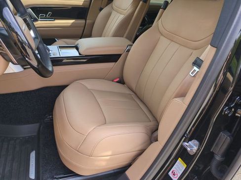 New 2026 Land Rover Range Rover Long Wheelbase SE AWD/4WD image 12