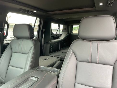 Used 2024 Chevrolet Suburban RST w/ Luxury Package AWD/4WD image 60