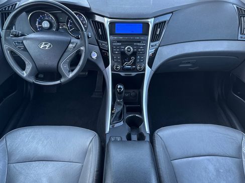 Used 2011 Hyundai Sonata Limited FWD image 13