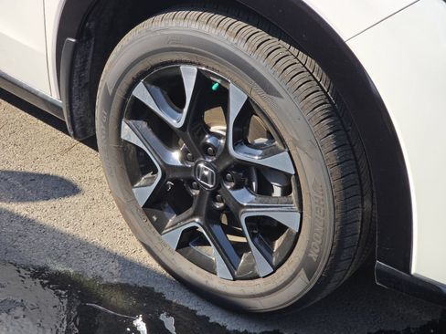 Used 2026 Honda HR-V EX-L image 7