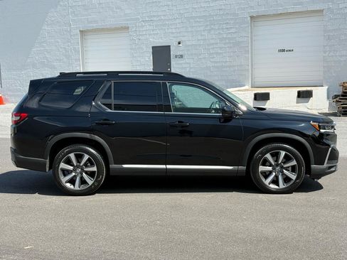 Used 2023 Honda Pilot Elite image 10