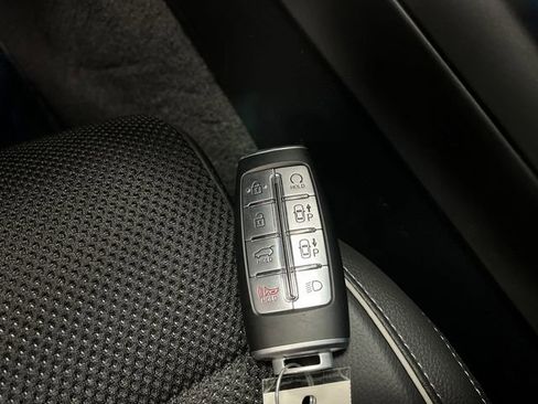 Used 2025 Genesis GV70 2.5T w/ Sport Prestige Package image 30