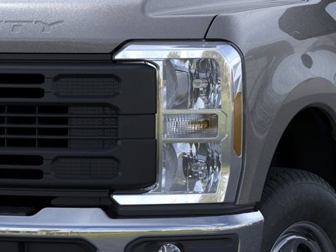 New 2026 Ford F250 4x4 SuperCab Super Duty image 18