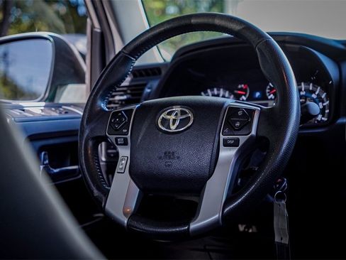 Used 2014 Toyota 4Runner SR5 image 24