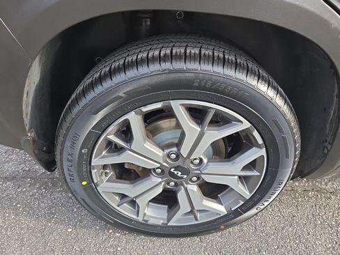 Used 2022 Kia Seltos EX image 18