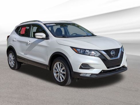 Certified 2020 Nissan Rogue Sport SV w/ All-Weather Package AWD/4WD image 4