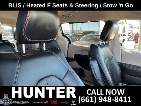 Used 2024 Chrysler Pacifica Touring-L FWD image 14