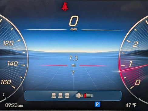 Used 2025 Mercedes-Benz E 350 Sedan image 10