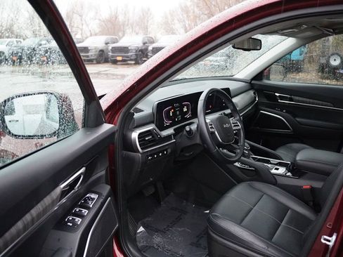 Certified 2024 Kia Telluride EX image 14