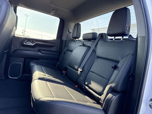 Certified 2023 GMC Sierra 1500 SLT w/ Max Trailering Package image 22