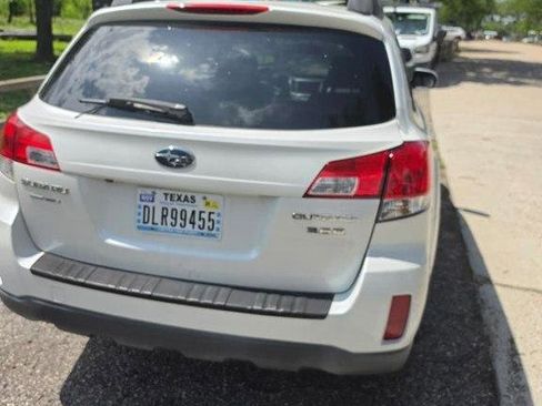 Used 2012 Subaru Outback 3.6R Limited AWD/4WD image 9