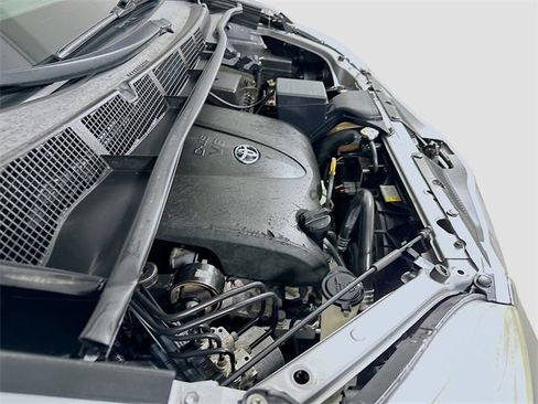 Used 2017 Toyota Sienna LE image 4