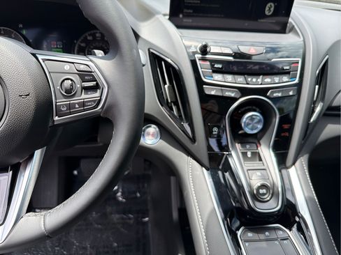 New 2026 Acura RDX SH-AWD image 12