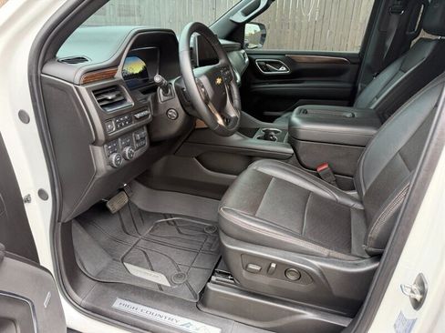 Used 2024 Chevrolet Tahoe High Country AWD/4WD image 19