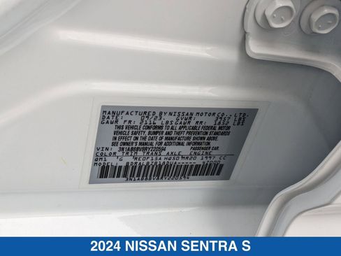 Used 2024 Nissan Sentra S image 37