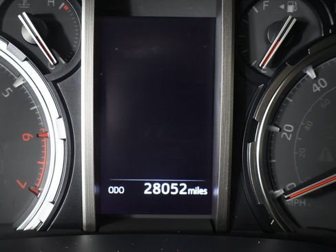 Used 2024 Toyota 4Runner TRD Off-Road Premium image 37