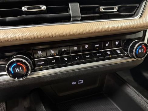 Certified 2026 Chevrolet Equinox ACTIV w/ Convenience Package III image 32