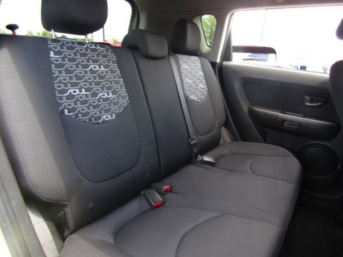 Used 2011 Kia Soul + w/ Audio Pkg FWD image 20