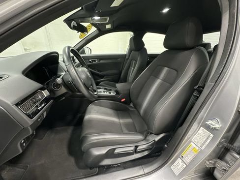 Used 2023 Honda Civic Sport image 7