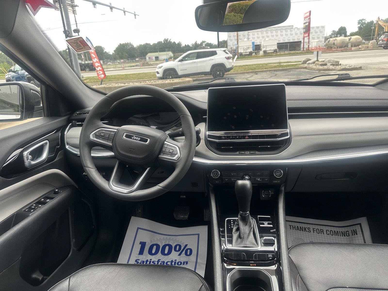 Used 2023 Jeep Compass Limited AWD/4WD image 29