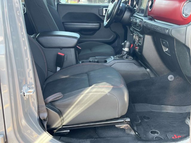 Used 2021 Jeep Wrangler Unlimited Rubicon AWD/4WD image 23