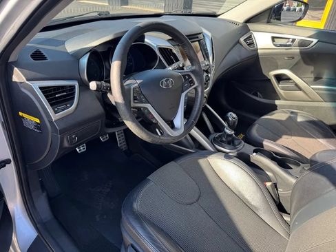 Used 2012 Hyundai Veloster w/ Style Pkg FWD image 5
