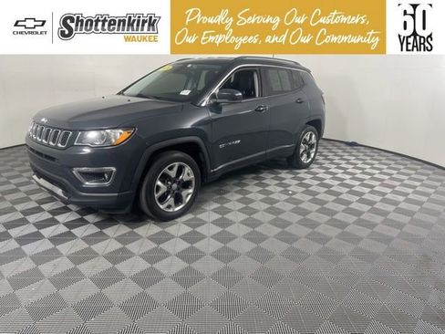 Used 2018 Jeep Compass Limited FWD image 1