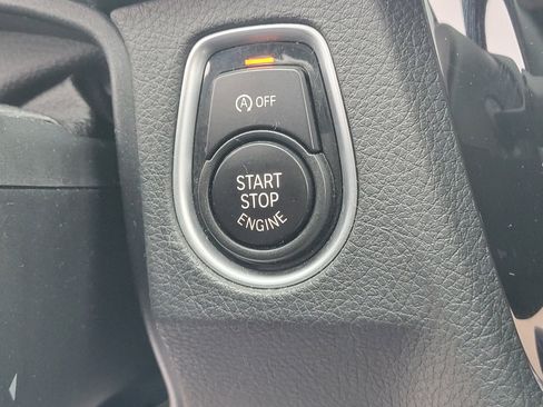 Used 2018 BMW 330i xDrive Sedan AWD/4WD image 29