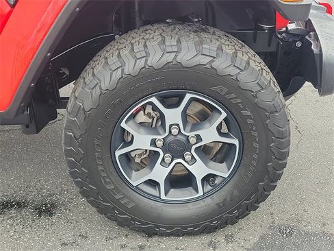 Certified 2022 Jeep Wrangler Unlimited Rubicon w/ LED Lighting Group image 5