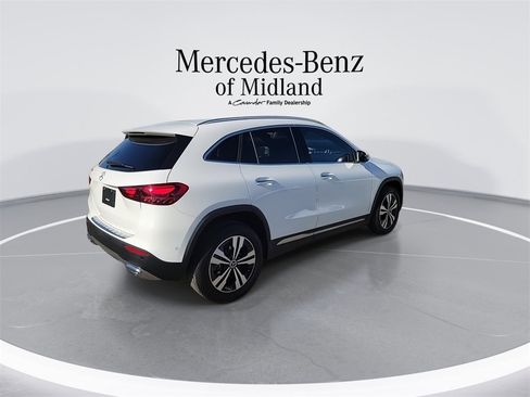Used 2025 Mercedes-Benz GLA 250 GLA 250 image 8