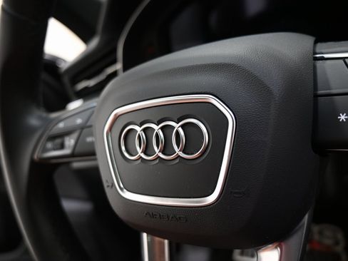 Used 2021 Audi Q7 3.0T Premium image 29