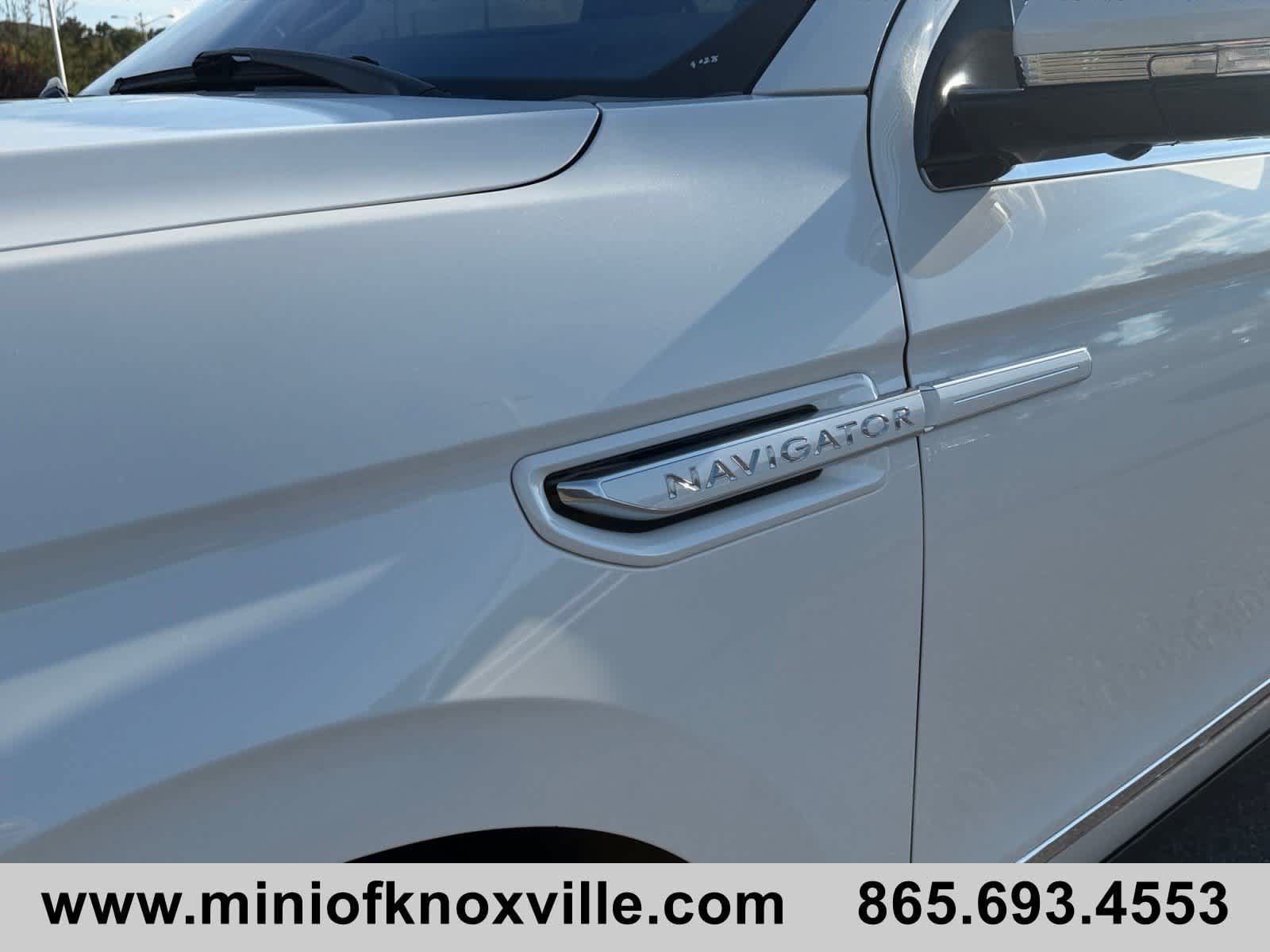 Used 2020 Lincoln Navigator Reserve w/ Equipment Group 208A Reserve AWD/4WD image 10