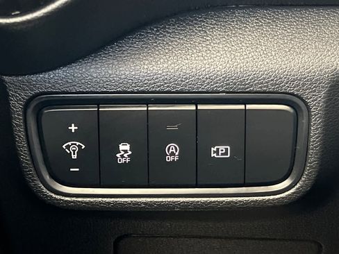 Used 2025 Kia Soul S FWD image 30