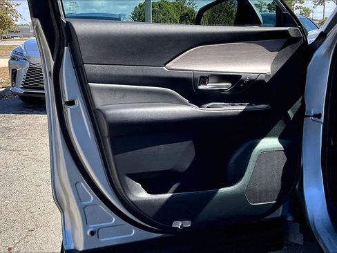 Used 2024 Toyota Grand Highlander Limited image 26