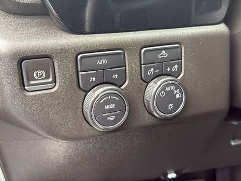 Used 2024 Chevrolet Silverado 1500 LT AWD/4WD image 14